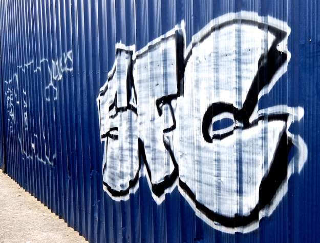 graffiti_KL_letter